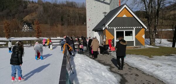 Lodowisko w Ochotnicy